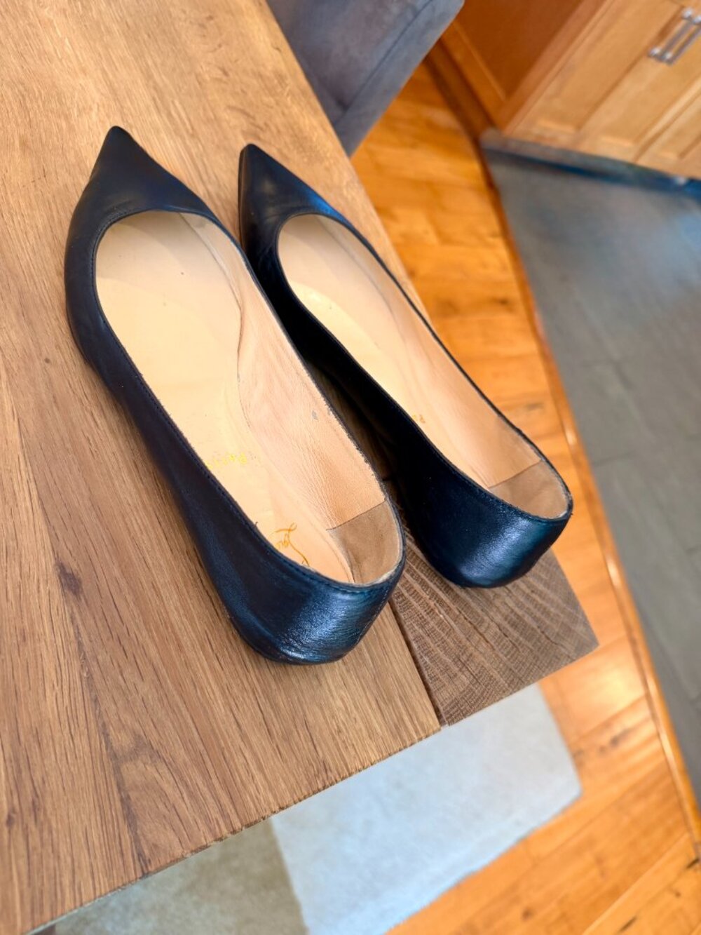 AUTHENTIC Christian Louboutin - Ballalla Black Leather Women's pointy toe flats